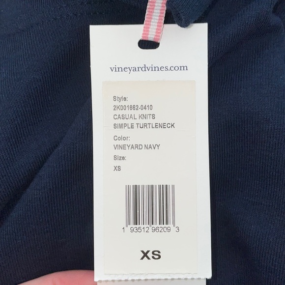 🆕 NWT Vineyard Vines Long Sleeve Turtleneck Top in Vineyard Navy Blue - Size XS - Picture 2 of 6